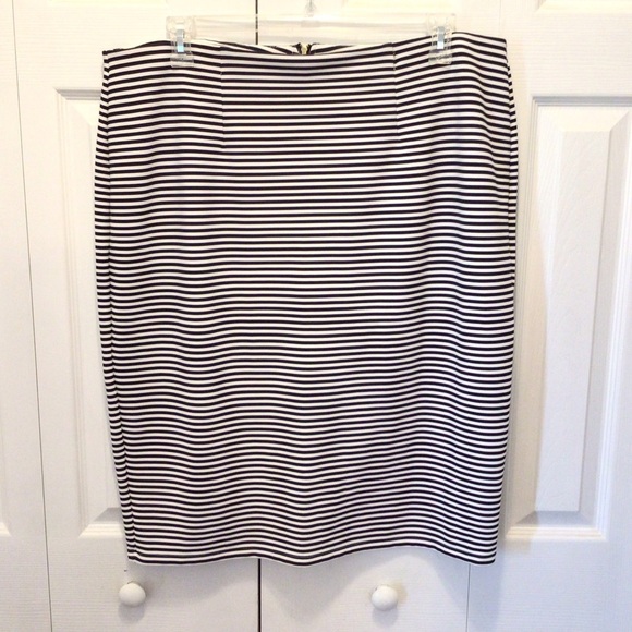 Cato Womens Navy Blue Striped Zip Back Knee Length Pencil Skirt Size 20W - Picture 2 of 5